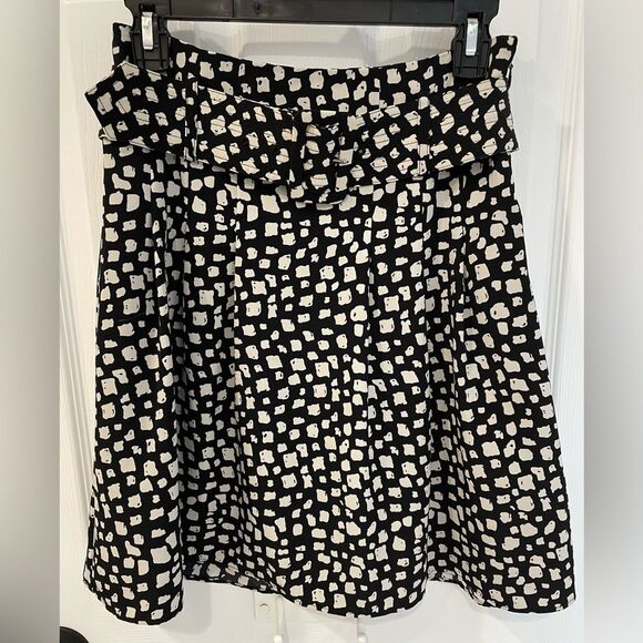 The Limited Black and White Abstract Belted Skirt Women’s Size XS - Picture 2 of 9